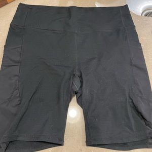 Fabletics leggings shorts